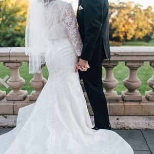 👰Tulle Topper with All Over Lace Appliqués